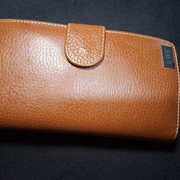 Brown and Silver Key Card Holder with Textured Leather - Picture 3 of 10